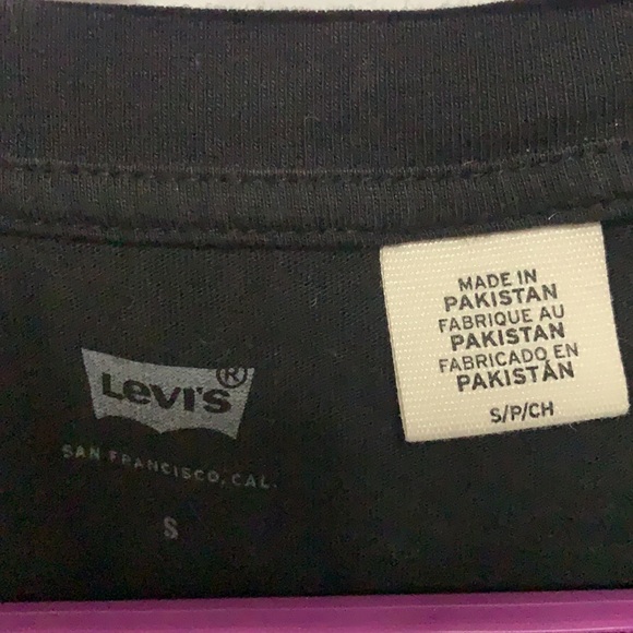 Levi’s tank top - Picture 2 of 2